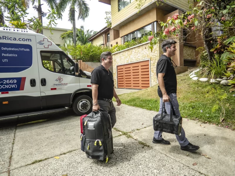 Doctors_Manuel_Antonio-1 Emergency Medical Assistance